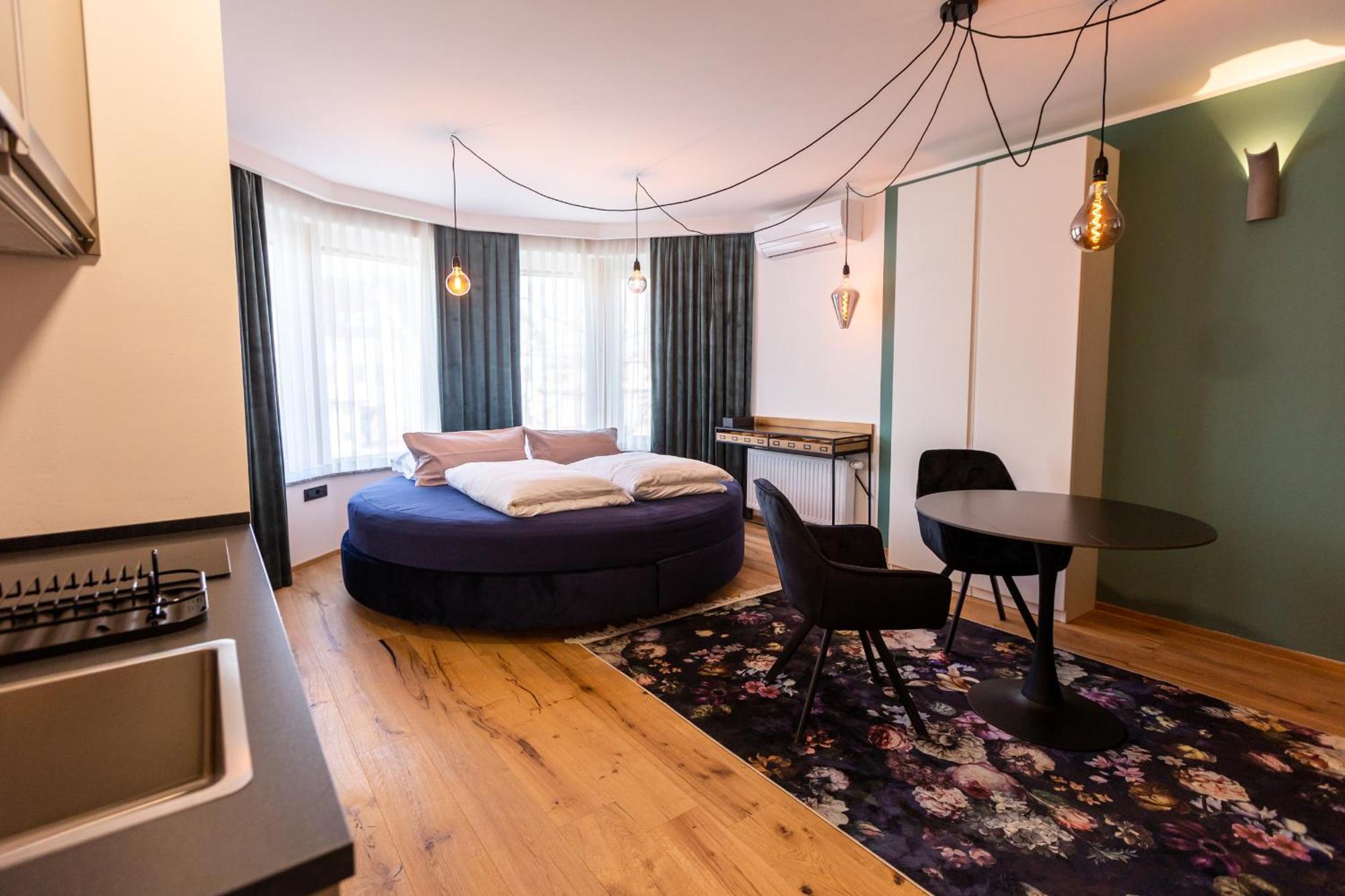 Kavenija Apartmaji - Free Parking มาริบอร์ ภายนอก รูปภาพ
