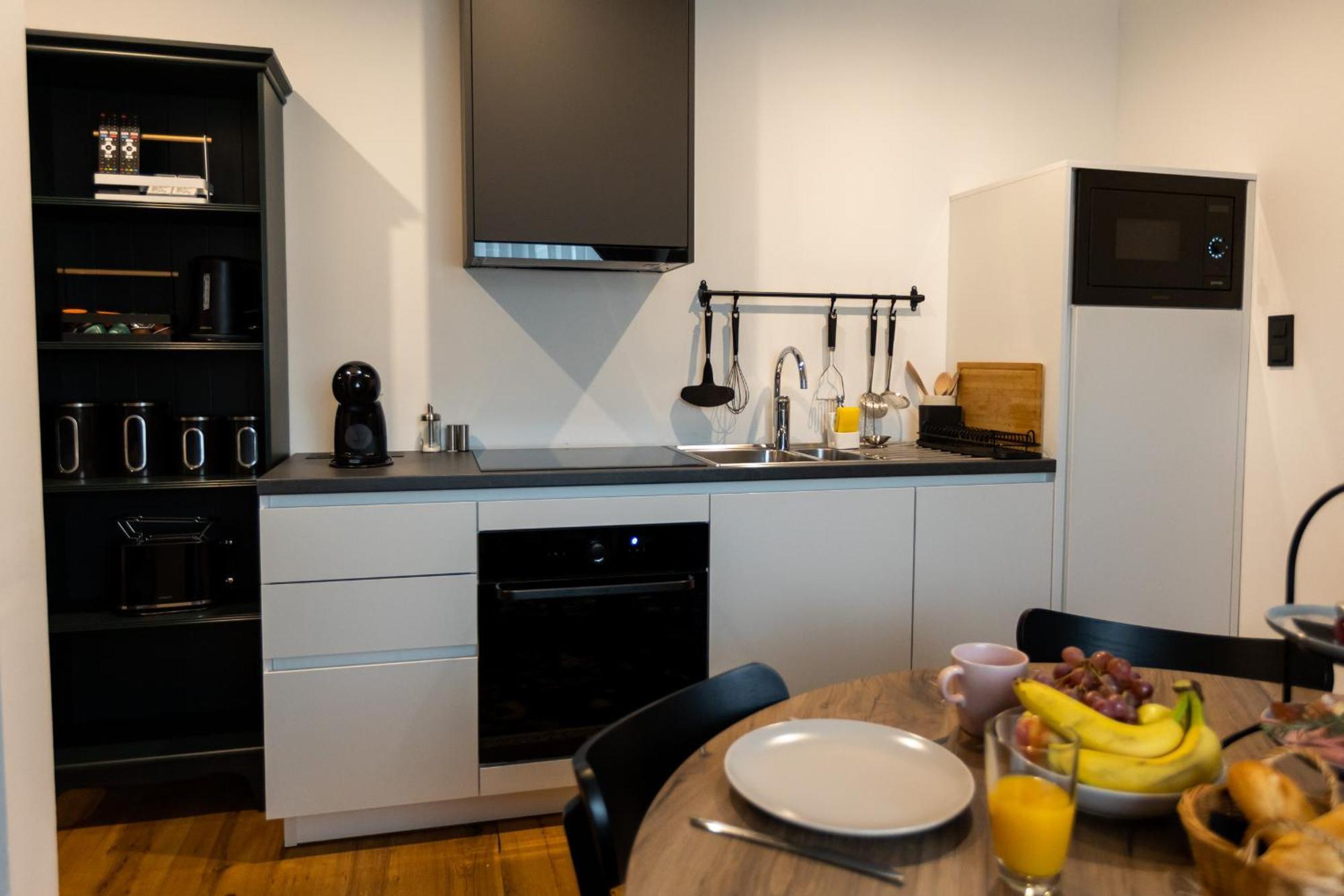 Kavenija Apartmaji - Free Parking มาริบอร์ ภายนอก รูปภาพ