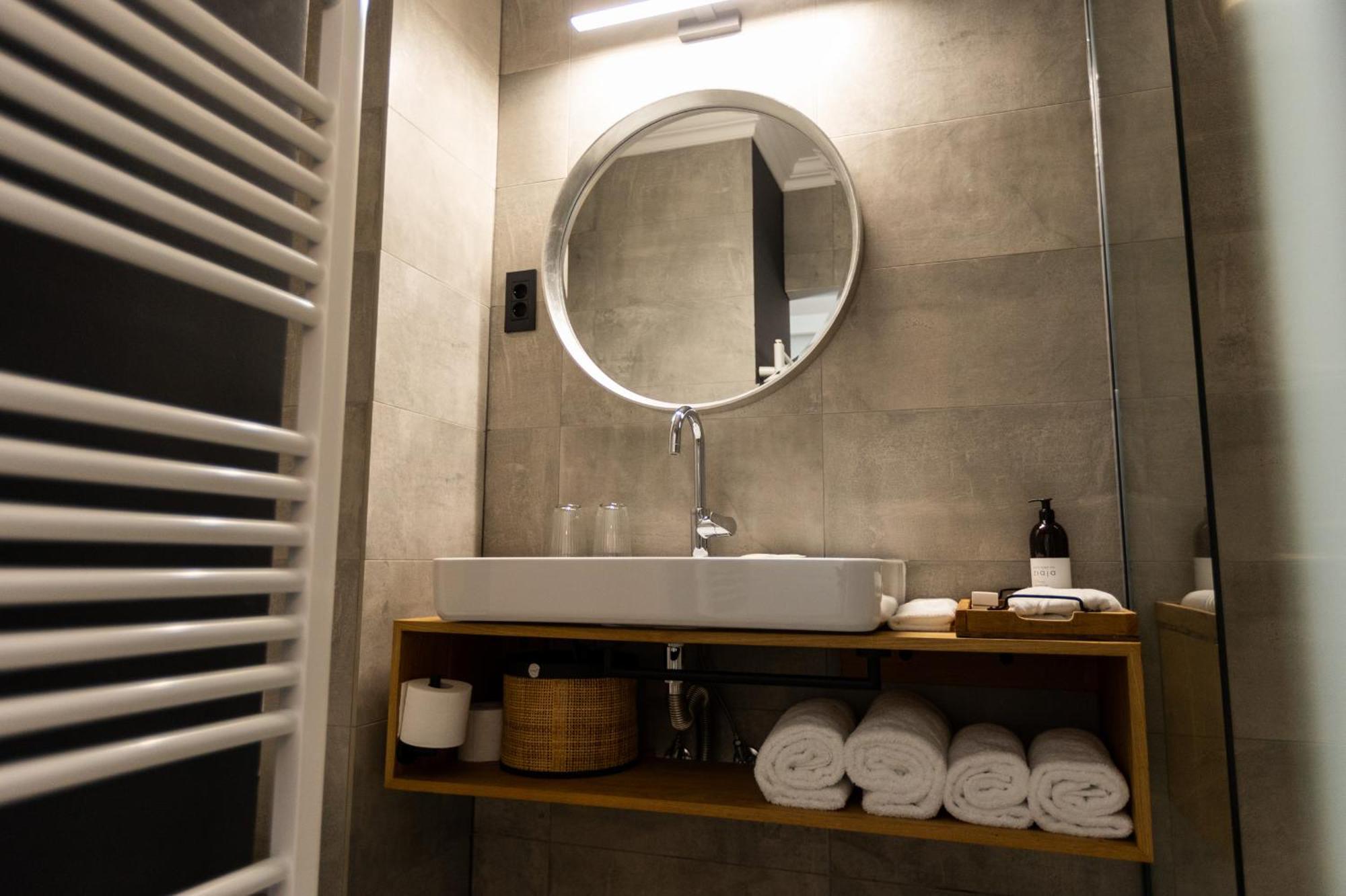 Kavenija Apartmaji - Free Parking มาริบอร์ ภายนอก รูปภาพ